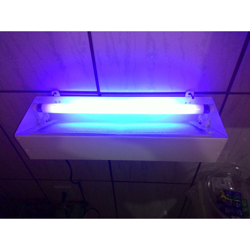 LAMPADA FLUOR LUZ NEGRA PEGA MOSCA 15W SCT